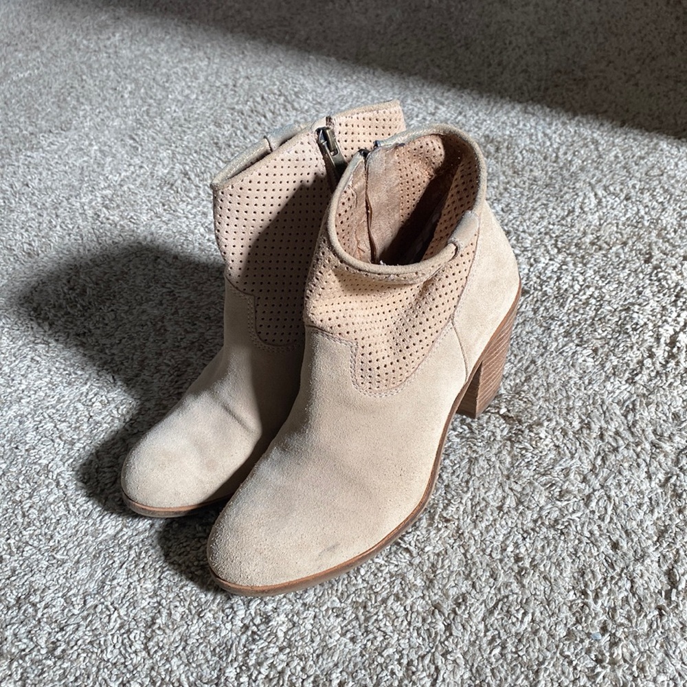 Vince Camuto Booties